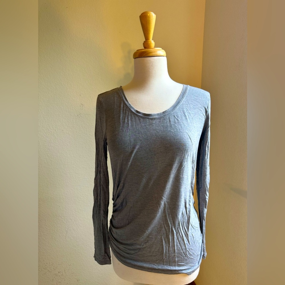 Aglow maternity ruched long sleeve top.